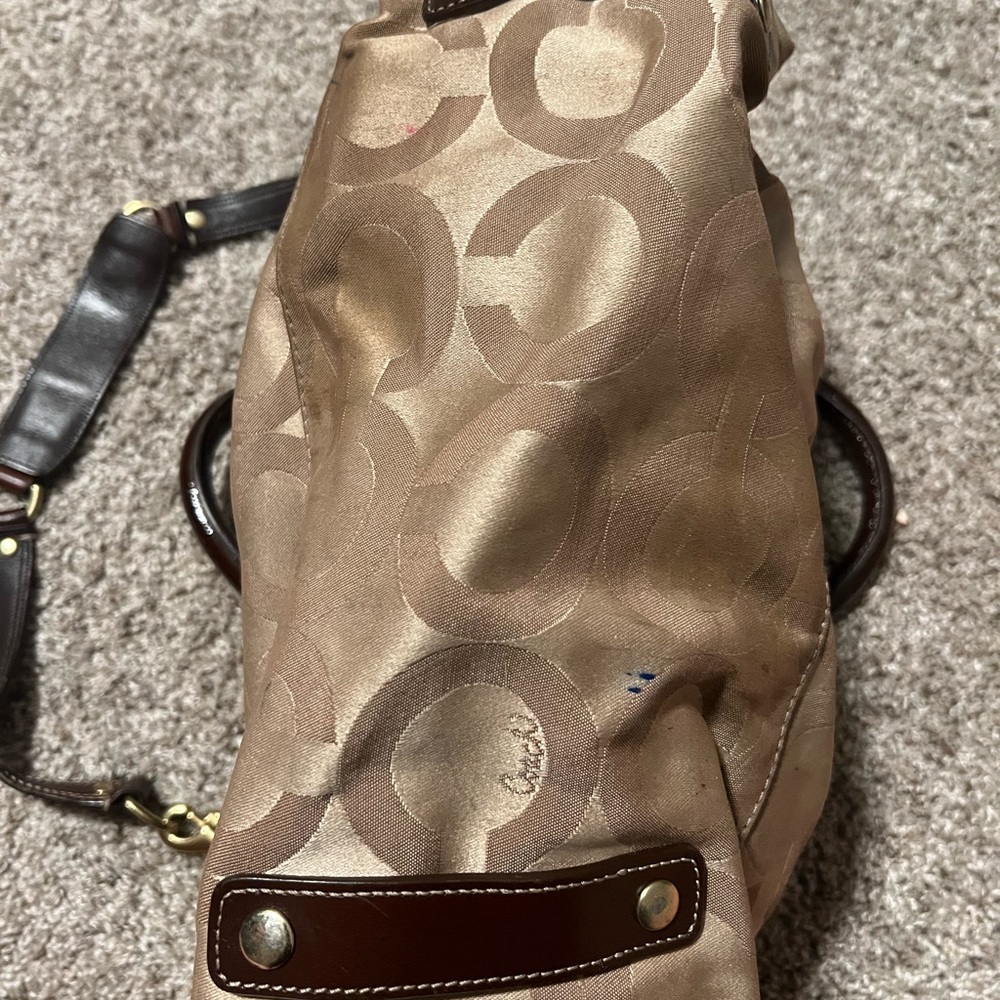 Coach Shoulder Bag - Picture 3 of 5